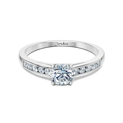 Zenubia_Schmuck_Winterthur_Verlobungsring_JULIE_front_Weissgold