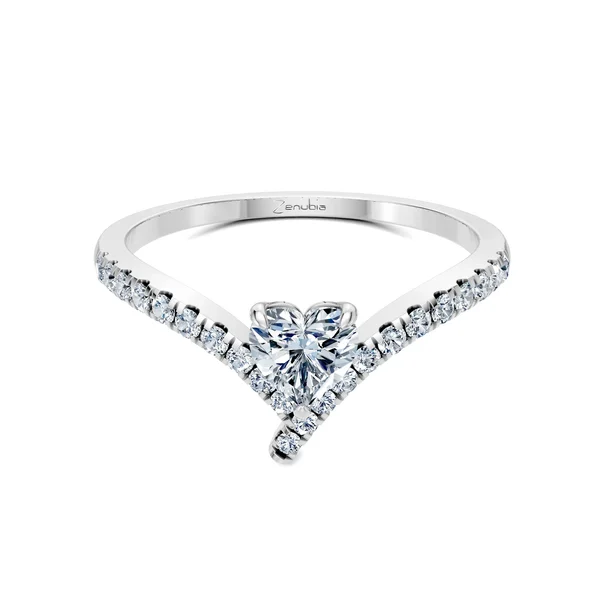 Zenubia_Schmuck_Winterthur_Verlobungsring_ZOEY_front_Weissgold