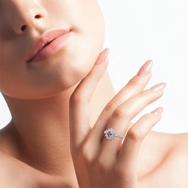 zenubia_schmuck_winterthur_zuerich_verlobungsringe_dooris_hand-1