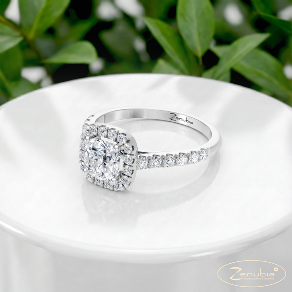 Alisa-LD_PodestLabgrownWEISS_ALISA_LD_Verlobungsring_Zenubia_Weissgold_Podest