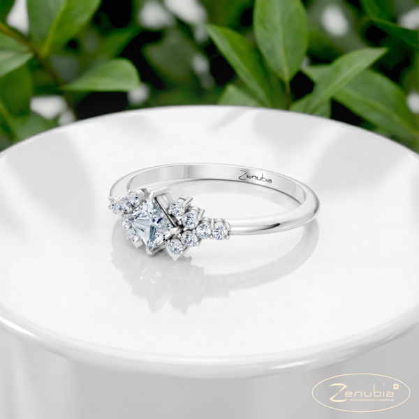 Emily_PodestNormalPLATIN_EMILY_Verlobungsring_Zenubia_Platin_Podest