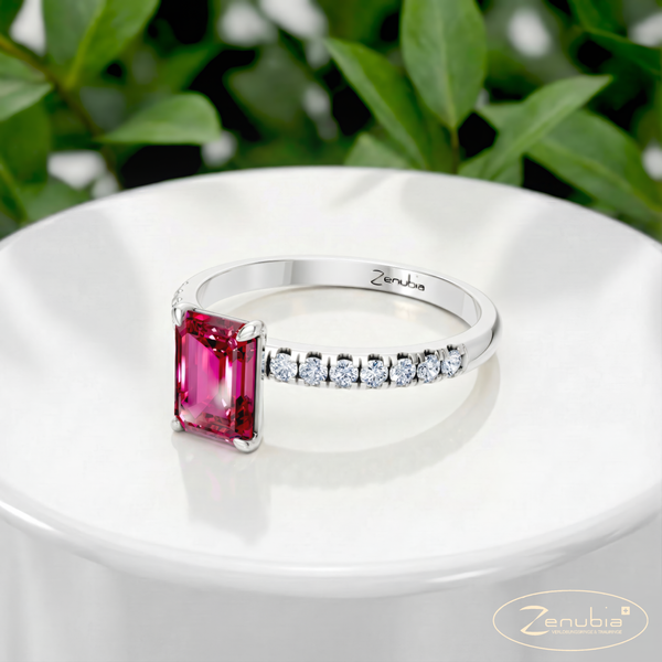 Flora_PodestNormalPLATIN_FLORA_Verlobungsring_Zenubia_Platin_Podest