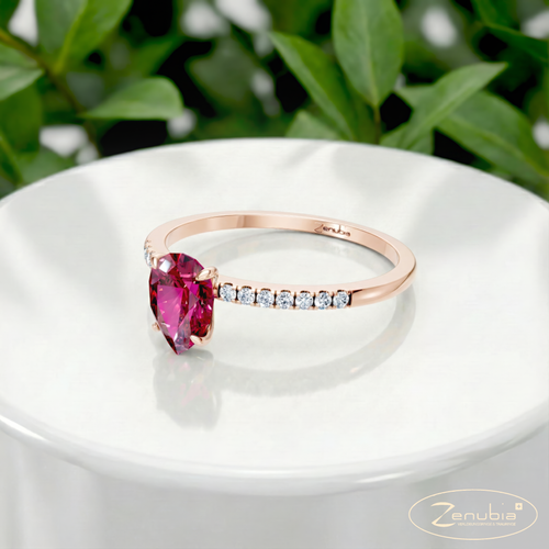 Franca_PodestNormalROSE_FRANCA_Verlobungsring_Zenubia_Rosegold_Podest