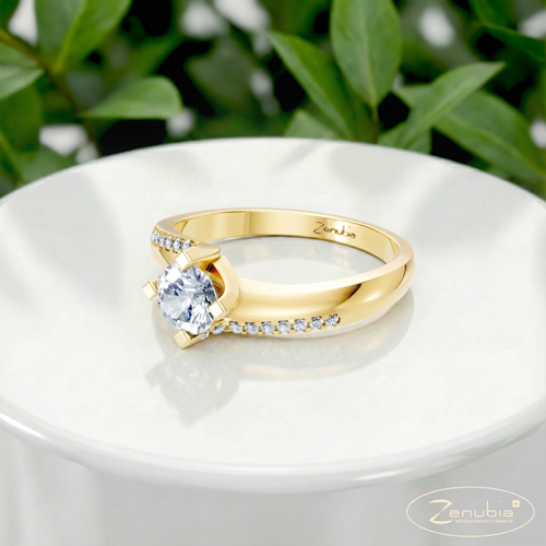 Lana_PodestNormalGELB_LANA_Verlobungsring_Zenubia_Gelbgold_Podest