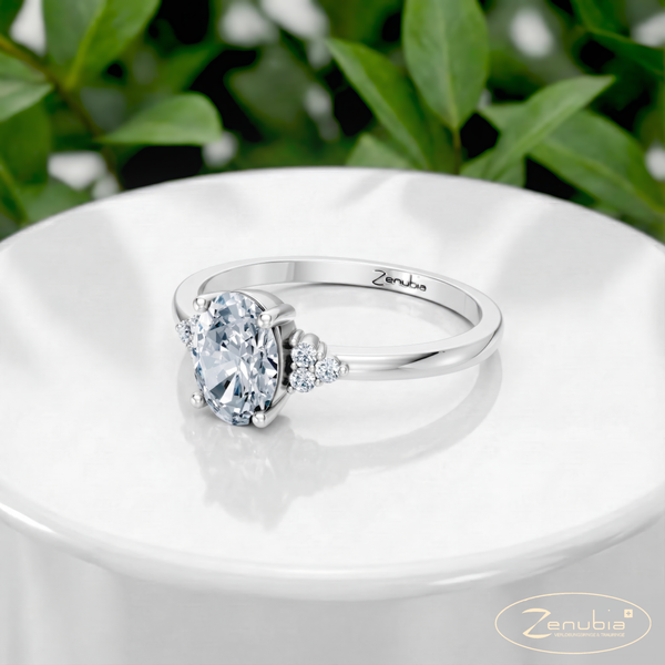 Priscilla_PodestNormalWEISS_PRISCILLA_Verlobungsring_Zenubia_Weissgold_Podest