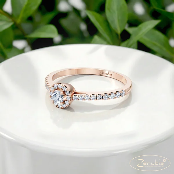 Sophia_PodestNormalROSE_SOPHIA_Verlobungsring_Zenubia_Rosegold_Podest