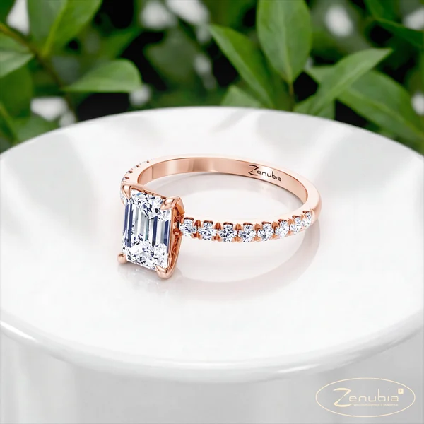 Alona_podium_Zenubia_Schmuck_Winterthur_Verlobungsring_Alona_podium_0018-1
