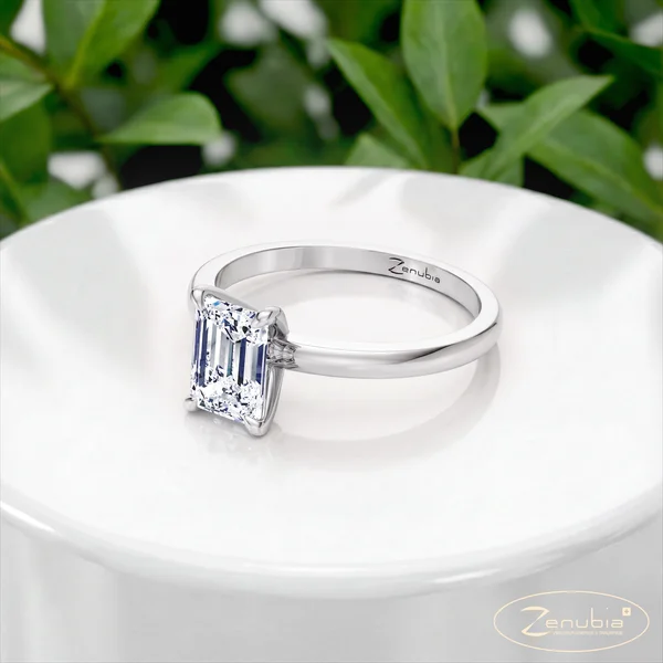 Anastasia_podium_Zenubia_Schmuck_Winterthur_Verlobungsring_Anastasia_podium_0019
