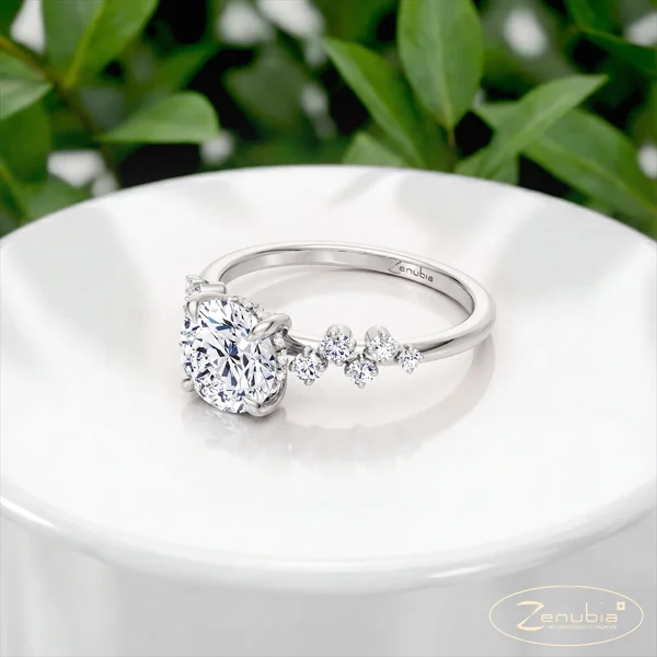 Zenubia_Schmuck_Winterthur_Verlobungsring_bella_podium_0020